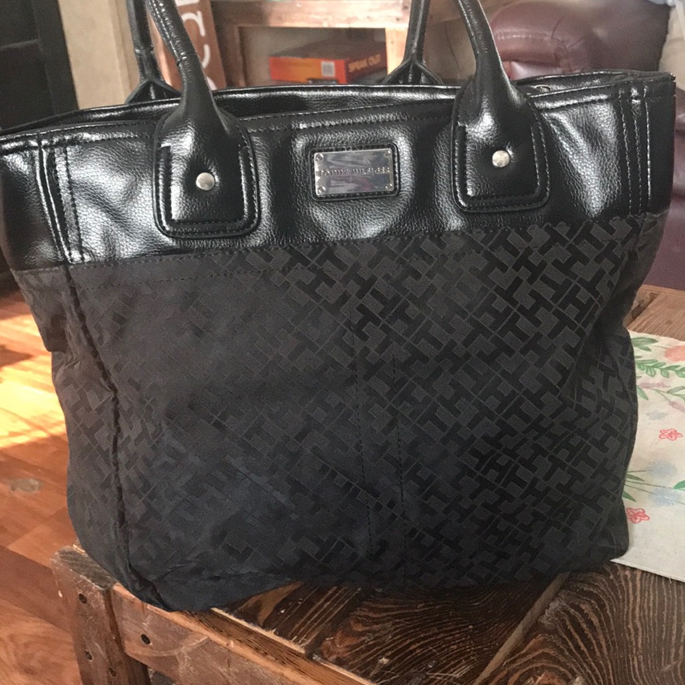 Tommy Hilfiger purse
